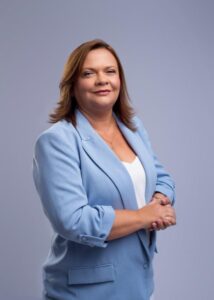 GILVANA-214x300 Gerente