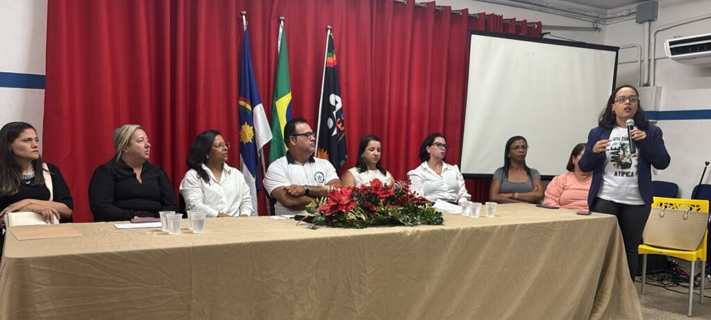 WhatsApp-Image-2025-12-19-at-13.48.48-1024x461 GESTORES DA GRE MATA NORTE CONCLUEM CURSO DE GESTÃO EM EDUCAÇÃO INCLUSIVA E REFORÇAM COMPROMISSO COM UMA ESCOLA PARA TODOS